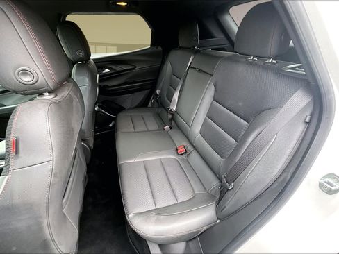 Used 2023 Chevrolet TrailBlazer RS w/ Sun and Liftgate Package FWD image 22