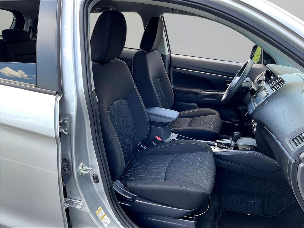 Used 2024 Mitsubishi Outlander Sport AWD image 28