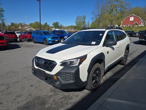 Used 2024 Subaru Outback Wilderness AWD/4WD image 3