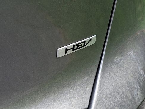 Certified 2024 Kia Niro EX FWD image 34