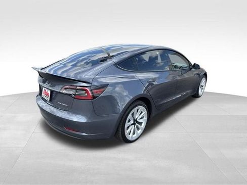 Used 2022 Tesla Model 3 Long Range AWD/4WD image 4