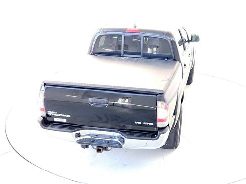 Certified 2015 Toyota Tacoma 4x4 Double Cab image 17