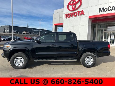 Used 2021 Toyota Tacoma SR image 7