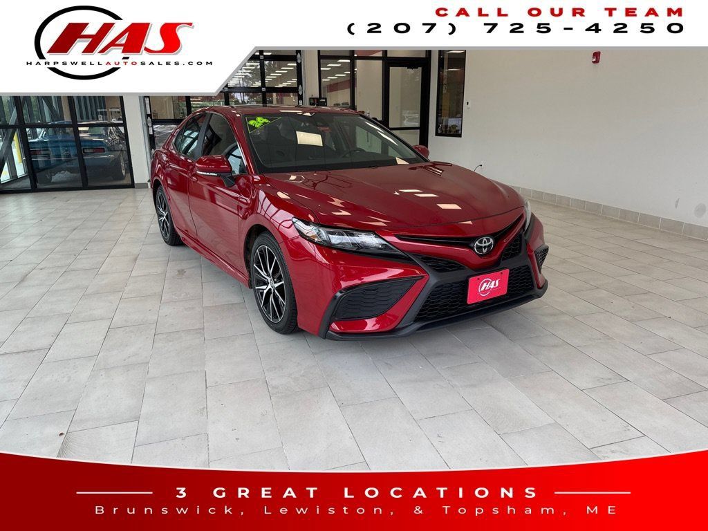 Used 2024 Toyota Camry SE w/ Cold Weather Package AWD/4WD image 8