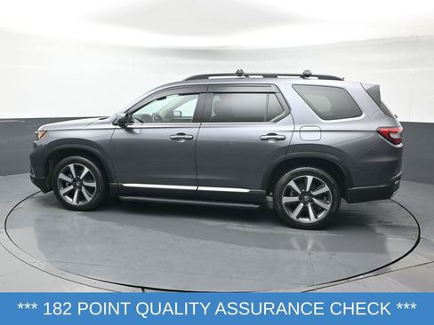 Certified 2023 Honda Pilot Touring image 4