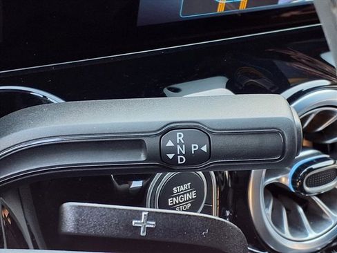 Used 2025 Mercedes-Benz GLA 250 4MATIC image 12