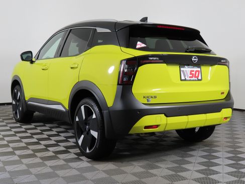 Certified 2025 Nissan Kicks SR w/ Illumination Package image 39