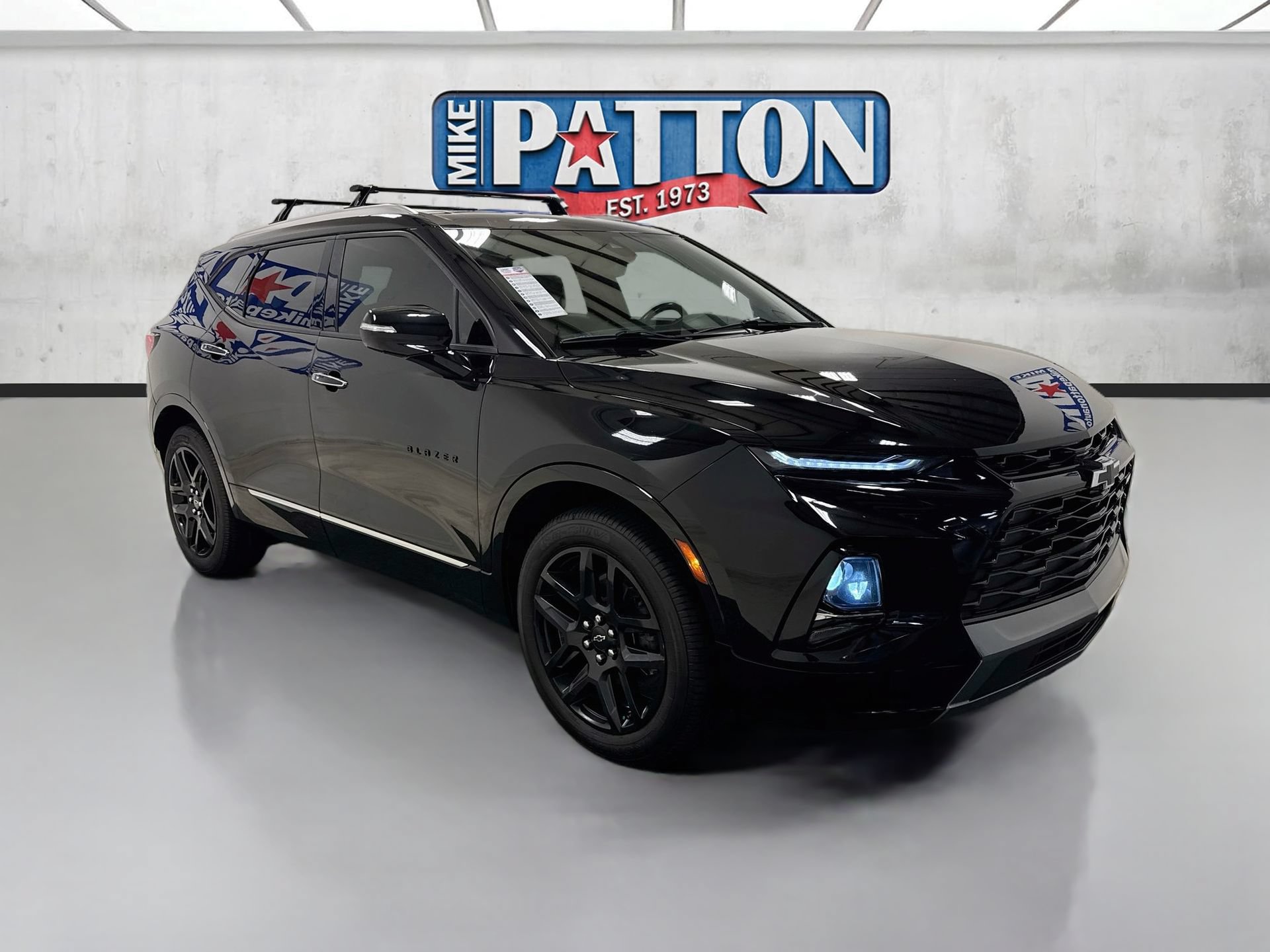 Used 2021 Chevrolet Blazer Premier w/ Driver Confidence II Package FWD image 1