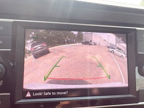 Used 2020 Volkswagen Jetta S w/ Driver Assistance Package image 17