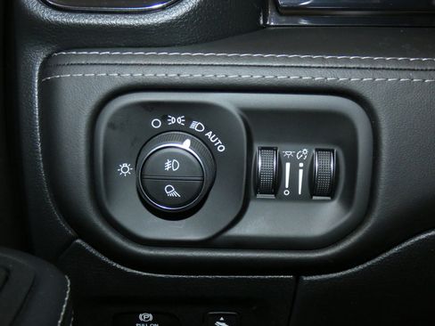 New 2026 RAM 1500 Limited image 24