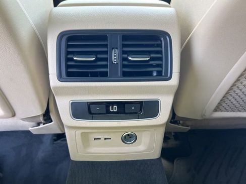 Used 2022 Audi Q5 2.0T Premium image 20