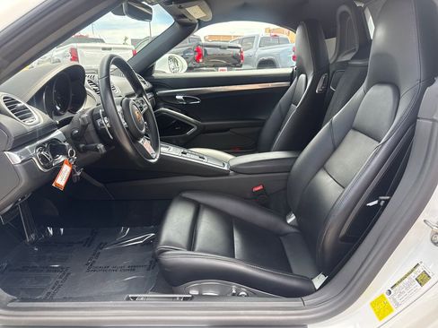 Used 2018 Porsche 718 Boxster GTS RWD image 10