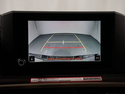 Certified 2025 Toyota Tacoma SR5 image 21