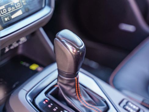 Certified 2024 Subaru Crosstrek 2.5i Limited w/ Crosstrek Mirror Package image 19