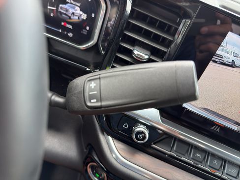 Used 2026 GMC Sierra 1500 SLT AWD/4WD image 29