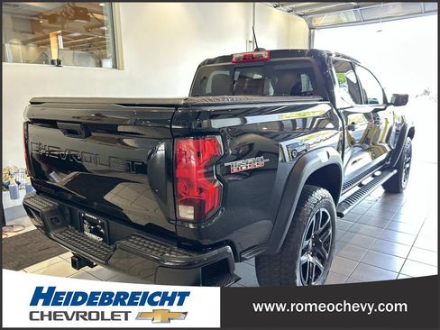 Certified 2023 Chevrolet Colorado Trail Boss AWD/4WD image 4
