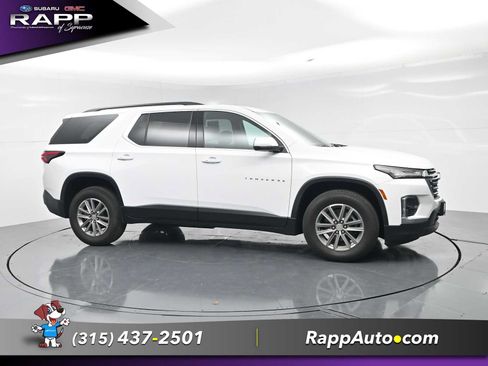 Used 2023 Chevrolet Traverse LT AWD/4WD image 2