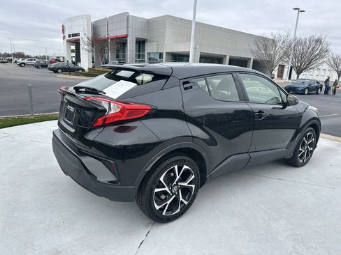 Certified 2021 Toyota C-HR XLE image 10