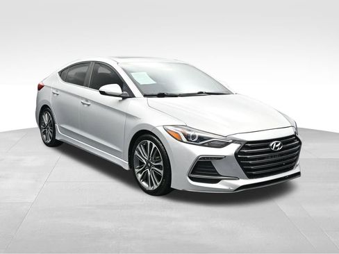 Used 2018 Hyundai Elantra Sport FWD image 7