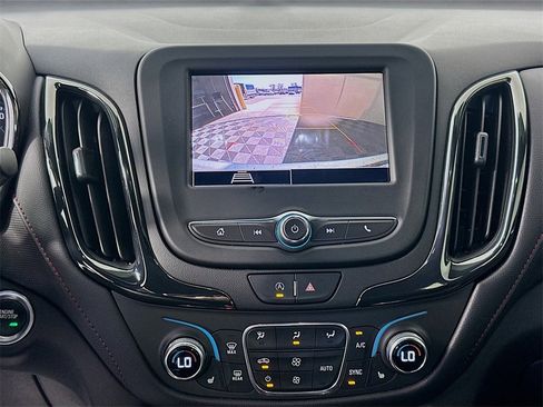 Used 2022 Chevrolet Equinox RS image 13