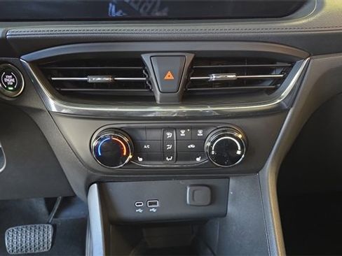 Used 2024 Buick Encore GX Preferred w/ Comfort Package image 19