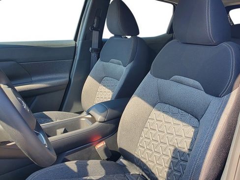 New 2025 Nissan Kicks SV image 10
