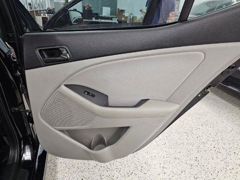 Used 2015 Kia Optima LX FWD image 26
