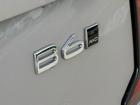New 2026 Volvo XC90 B6 Plus w/ Protection Package Premier image 9