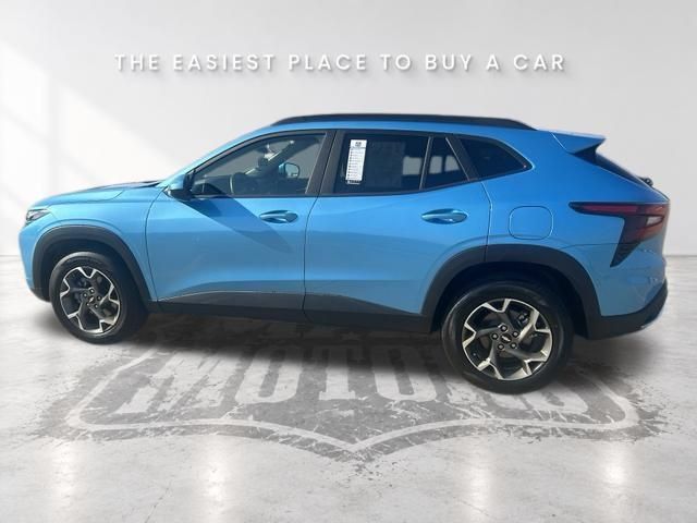 Used 2026 Chevrolet Trax LT w/ Driver Confidence Package FWD image 5
