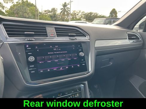 Used 2023 Volkswagen Tiguan SE R-Line image 14