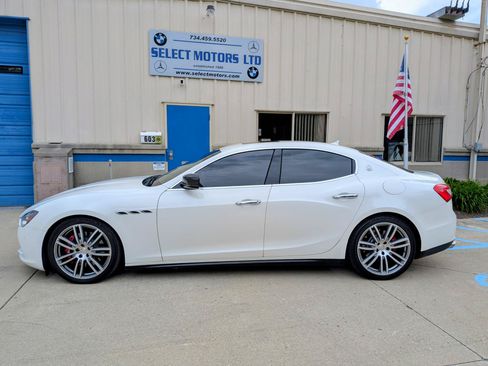 Used 2015 Maserati Ghibli S Q4 AWD/4WD image 3