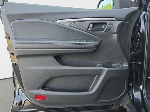 Certified 2022 Honda Passport TrailSport image 29