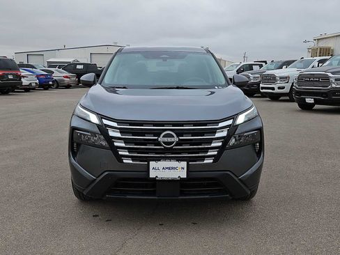 Used 2025 Nissan Rogue SV AWD/4WD image 3