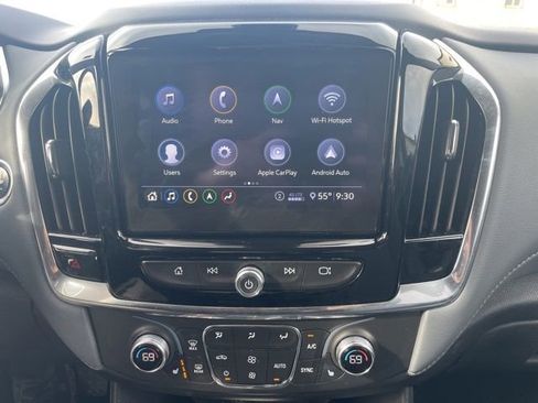 Used 2020 Chevrolet Traverse LT w/ LT Premium Package AWD/4WD image 15