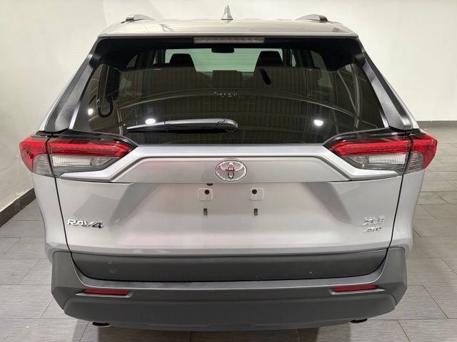 Used 2025 Toyota RAV4 XLE AWD/4WD image 4