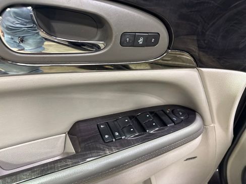 Used 2015 Buick Enclave Leather FWD image 28