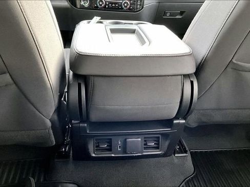 Used 2023 Chevrolet Silverado 1500 LT image 11