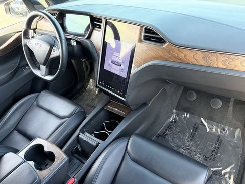 Used 2020 Tesla Model X Long Range image 20