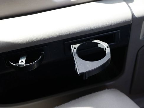 Used 2014 Ford E-350 and Econoline 350 XLT image 40