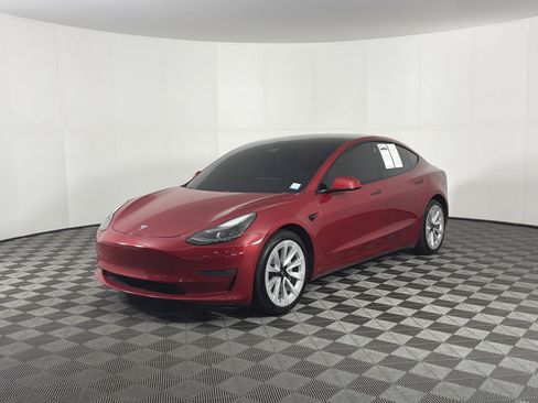 Used 2021 Tesla Model 3 Long Range AWD/4WD image 3