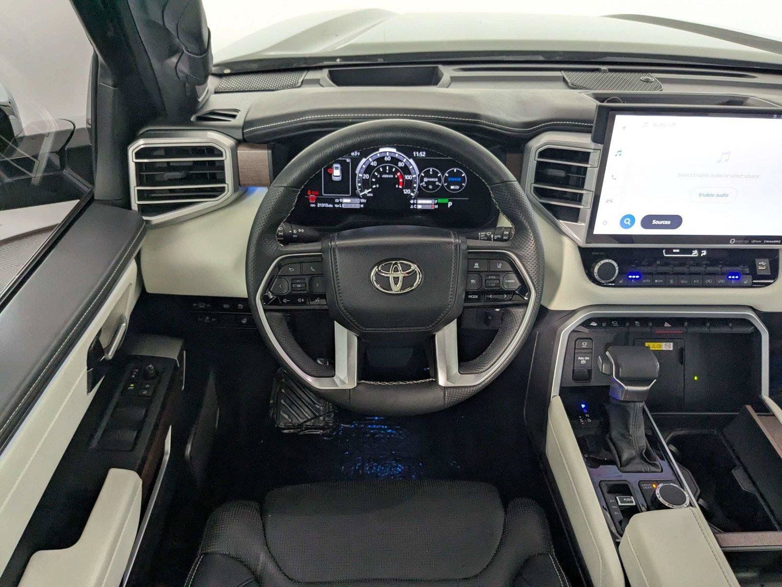 Used 2023 Toyota Sequoia Capstone AWD/4WD image 39
