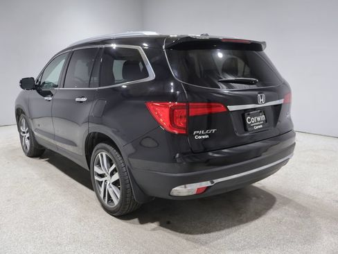 Used 2017 Honda Pilot Touring image 5
