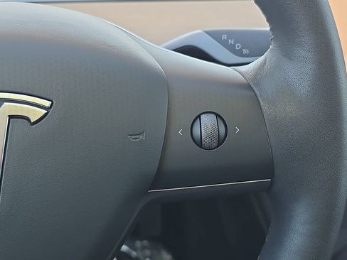 Used 2023 Tesla Model 3 Standard Range RWD image 21