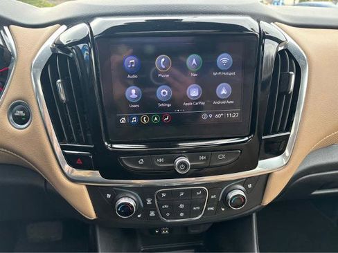 Used 2023 Chevrolet Traverse Premier image 21