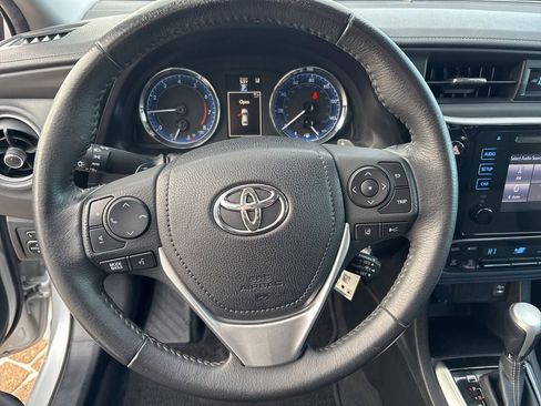 Used 2017 Toyota Corolla SE image 17