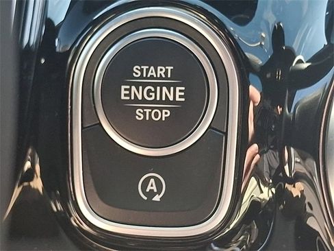 Used 2025 Mercedes-Benz GLA 250 image 21