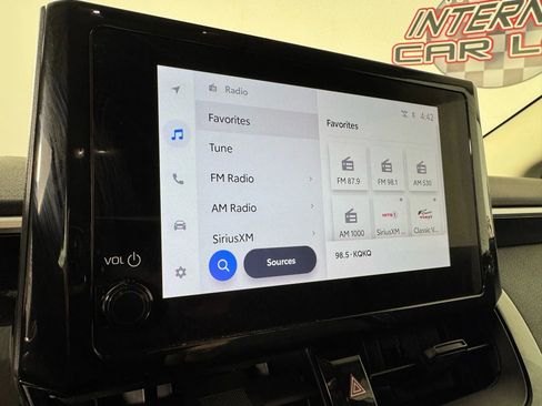 Used 2025 Toyota Corolla LE image 18