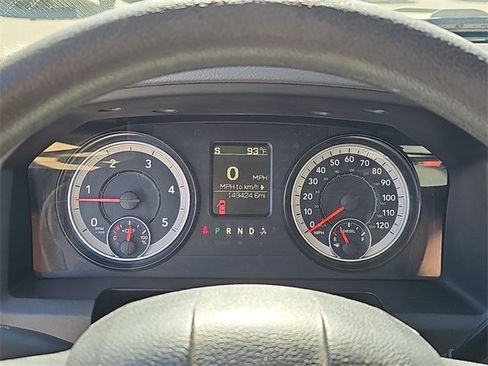 Used 2016 RAM 3500 Tradesman w/ Chrome Appearance Group image 10