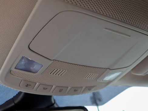Used 2024 Ford Edge SEL AWD/4WD image 16
