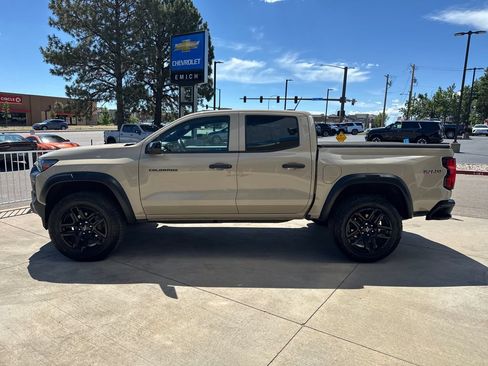 Used 2023 Chevrolet Colorado Trail Boss w/ Technology Package AWD/4WD image 2
